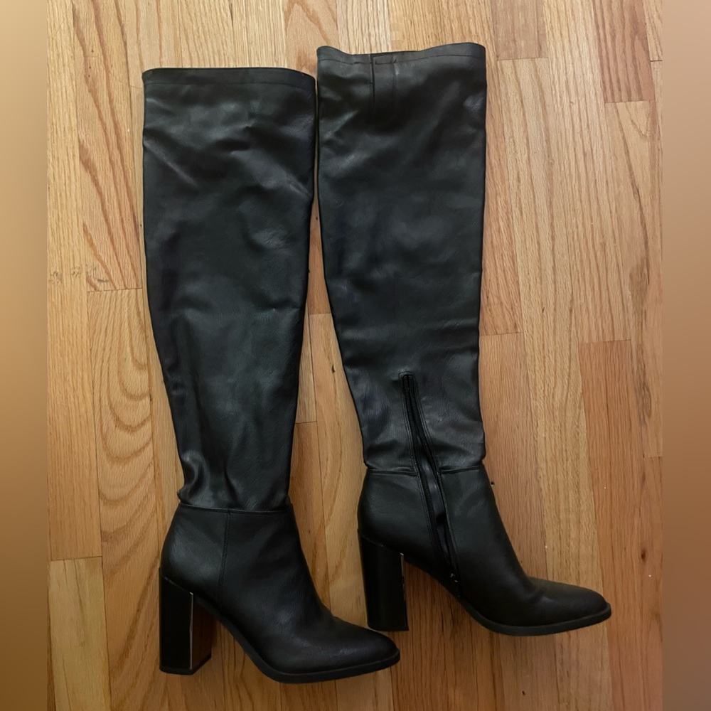 Black Knee-High Leather Boots Nine West women felt interior